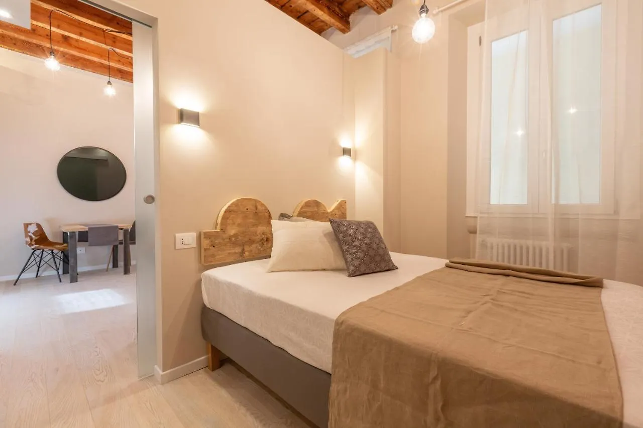 Mo22 Loreto- Duomo- Chic - Luxury - Boho Milan Apartment
